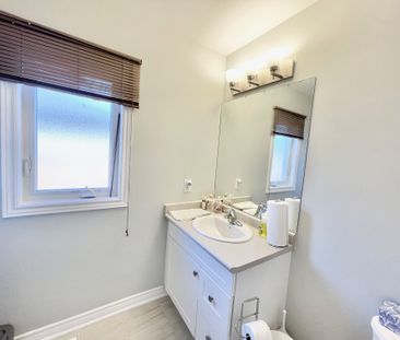 For Lease - 30 BOUNTY Avenue Unit# Main Floor w Partial Bsmt, Thoro... - Photo 4