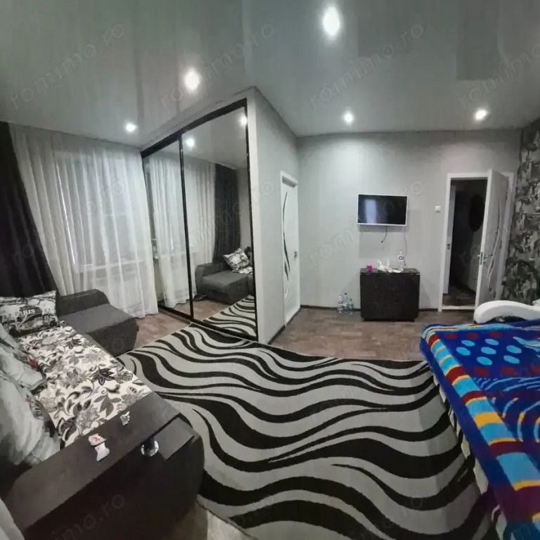 Garsoniera modesta in sectorului 4 - Fotografie 1