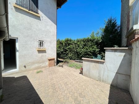 F2 de 40m2 avec TERRASSE et JARDIN à louer Villars - Photo 5