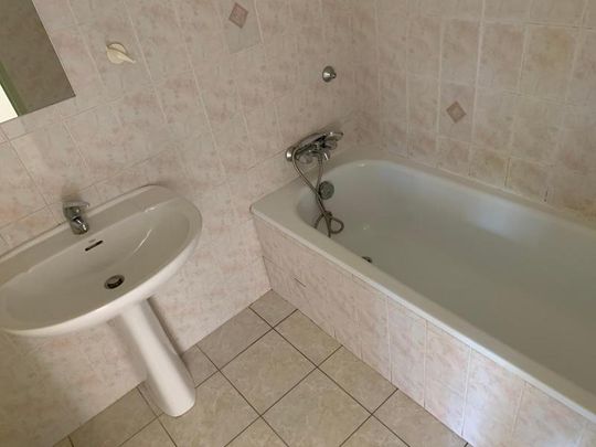 Location Appartement 3 pièces 71m² AUBENAS 07200 - Photo 1