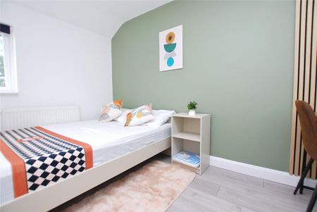 6 bedroom semi-detached house to rent - Photo 4