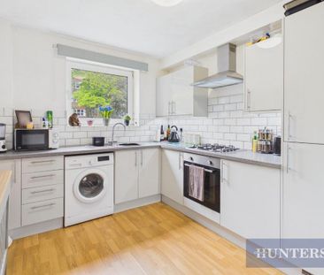 2 bedroom flat to rent - Photo 6