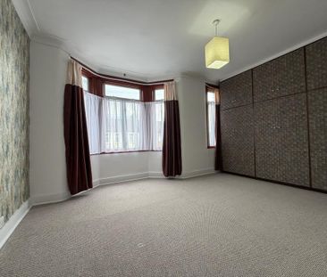 4 bedroom terraced house to rent - Photo 4
