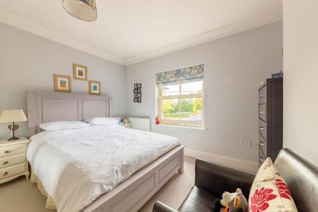 4 bedroom detached house to rent - Photo 3