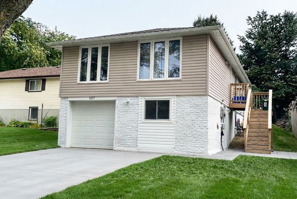 For Lease - 1217 Norman Court Unit# LOWER, Oshawa, Ontario - Photo 1