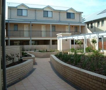 Beautiful Addison Terrace - Photo 6