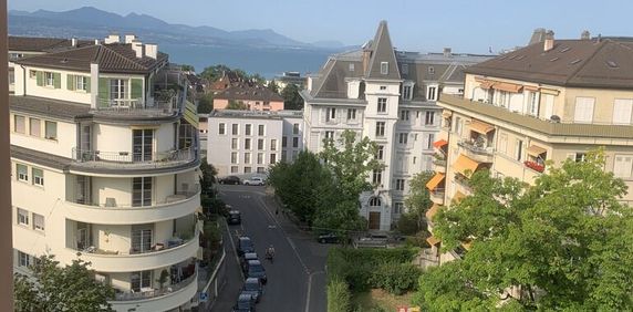 Charming studio located under the Lausanne train station - Photo 2