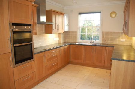 2 bedroom apartment to rent - Photo 4