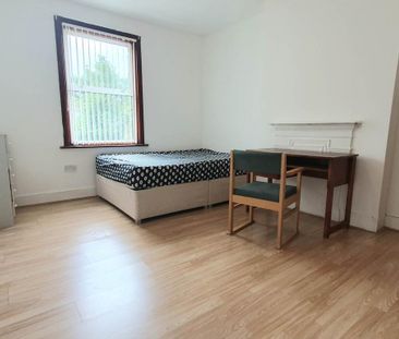 4 bedroom house share to rent - Photo 5
