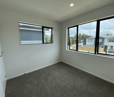 9 Serpent Road, Flat Bush, Auckland - Photo 3