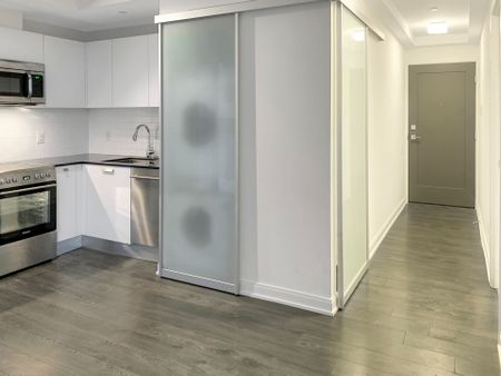 For Lease - 42 Charles Street Unit# 2710, Toronto, Ontario - Photo 3
