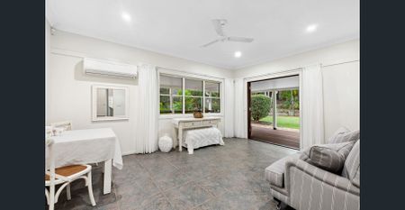 A Serene Escape in Noosa Hinterland - Spacious Queenslander Home - Photo 2
