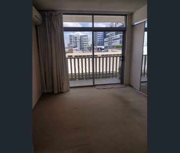 Premium Inner-City Lifestyle Awaits – Secure Two Bedrooms Apartment... - Photo 1