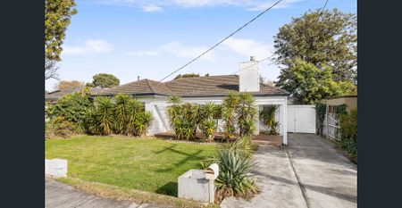 MODERN FAMILY HOME - Photo 4