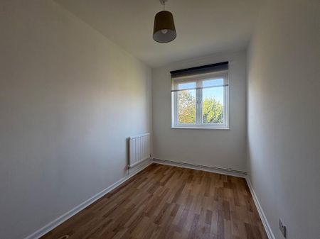 3 bedroom maisonette to rent - Photo 4