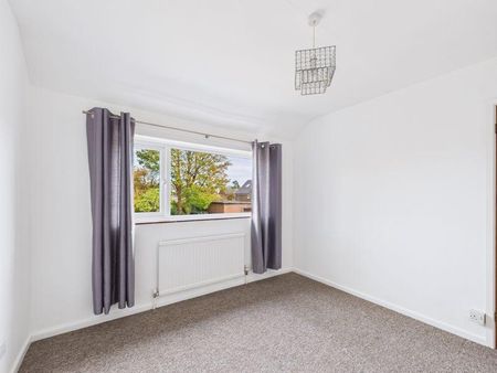 3 bedroom semi-detached house to rent - Photo 3