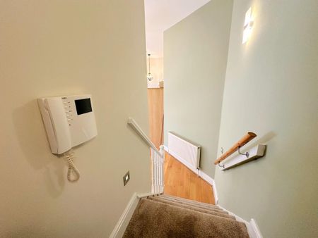 2 bedroom apartment to rent - Photo 4
