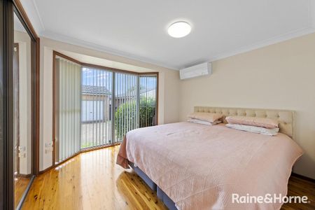 BEAUTIFUL VILLA IN THE HEART OF INGLEBURN READY TO BE YOURS! - Photo 2