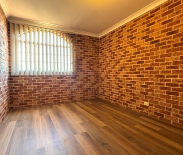 Duplex in Sought After Bossley Park! - Photo 4