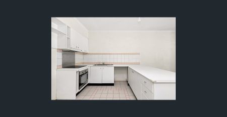 Two Bedroom Apartment in Great Location - Photo 3