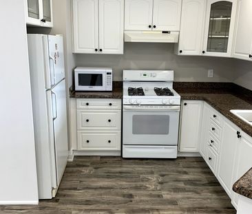 For Lease - 73 Logan Court Unit# Upper, Barrie, Ontario - Photo 5