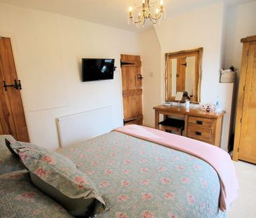 2 bedroom terraced house to rent - Photo 3