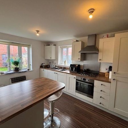 1 bedroom in a house share to rent - Photo 3