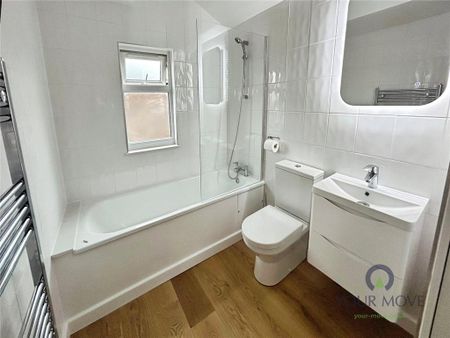 2 bedroom flat to rent - Photo 5