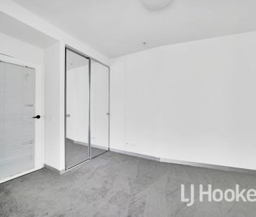 Modern & Spacious Living in the Heart of Southbank - Photo 3