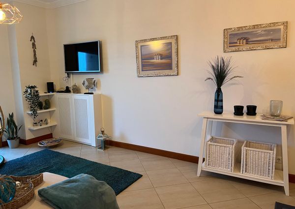 T2 na 1º linha da Praia da Barra com terraço vista mar!