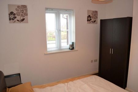 2 bedroom apartment to rent - Photo 4