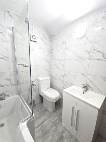 Little Underbank, Stockport, SK1 - Photo 4