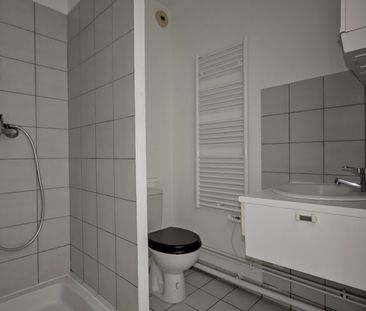 Location Appartement 1 pièce 23m² CLERMONT FERRAND 63000 - Photo 3