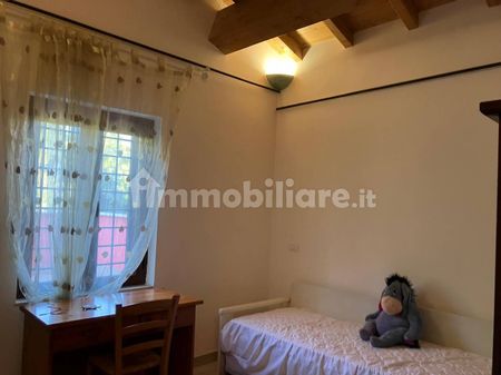 Trilocale via Villa Reale 6, Vasche, Castel Sant'Angelo - Photo 2