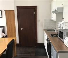 Studio Flat, Paisley Road West, G51 - Photo 6