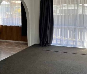 Three Bedroom Home - Photo 3