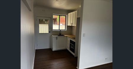 Fully Renovated Coburg Villa - Photo 5