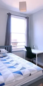 Single non En-Suite - Photo 3