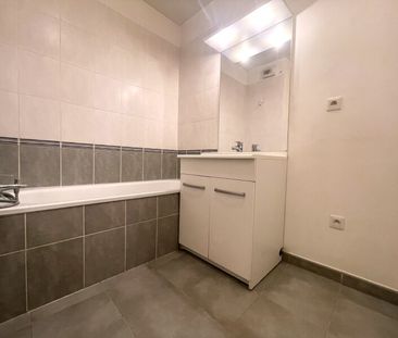 Location Appartement 2 pièces 40m² ORLEANS 45000 - Photo 4