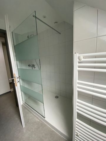 Location Appartement 2 pièces 32m² - Photo 2