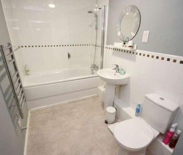 The Waterfront, Openshaw, M11 - Photo 5