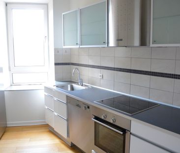 Indbydende 4 værelses lejlighed i hjertet af Odense C - Photo 2