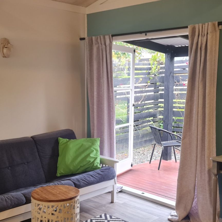 Bedsit in Kauri Point - Katikati - Photo 1