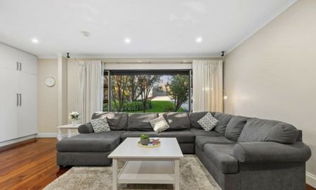 1 Waterview Crescent, O'Halloran Hill SA, Belconnen - Photo 2