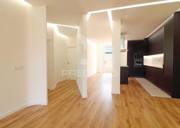 Apartamento T2+1 em Faro