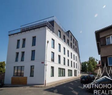 Pronájem bytu s balkonem 1+kk, 38 m - Photo 5