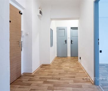 Pronájem bytu 1+1 37 m2 - Fotografie 5