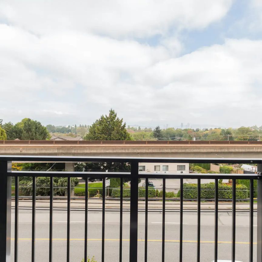 The Victoria — Studio & Flex @ $1842 with One Month Free - Photo 1