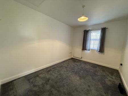 Pluto Way, Aylesbury - Photo 2