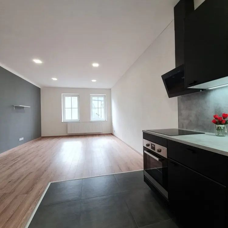 Pronájem bytu 2+kk 59 m - Photo 1